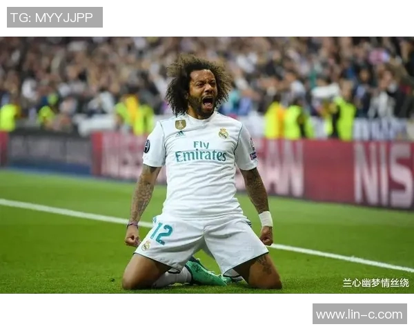 矮个子足球明星如何在绿茵场上展现出色才华与不屈精神