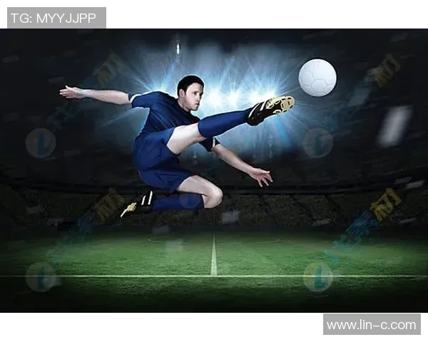 足球明星半身高清图片展示球场风采尽显魅力与激情