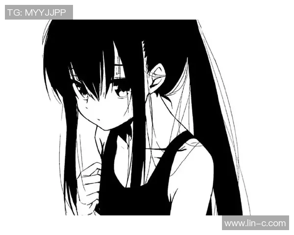 黑白画风格的足球明星头像女生艺术创作展现独特魅力与个性