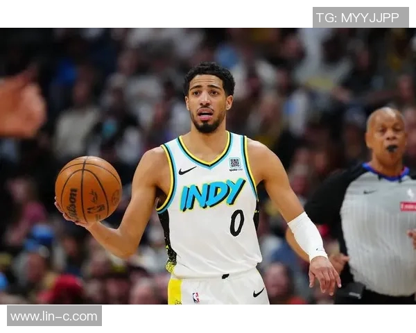 篮球巨星的脚码与脚长揭秘各位明星的独特脚型与运动表现分析